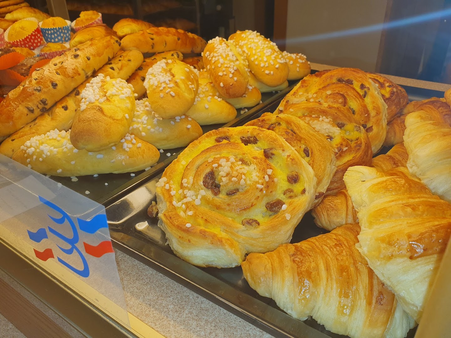 Boulangerie Pâtisserie Vezolle Le Lardin Saint-Lazare · Photos 1
